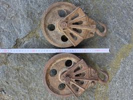 Anciennes poulies acier vintage