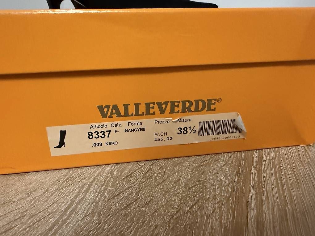 Scarpe da donna: Stivaletti Nr.38.5 – Usato da Paradiso venduto da mih_cpq2 1