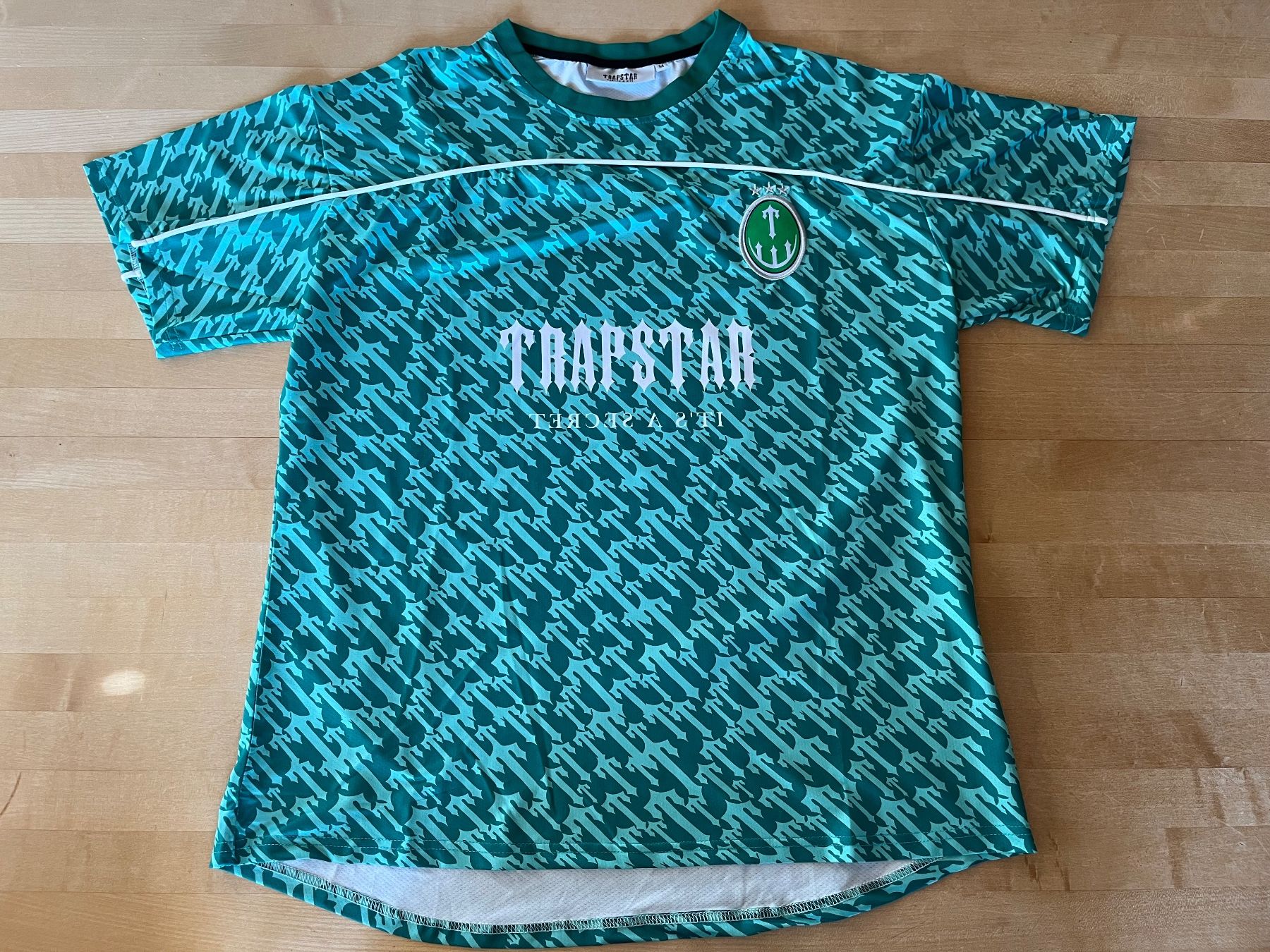 Trapstar Leibchen & Hosen: Trapstar Trikot – Gebraucht aus Reichenbach i. K. von kev_h7ry