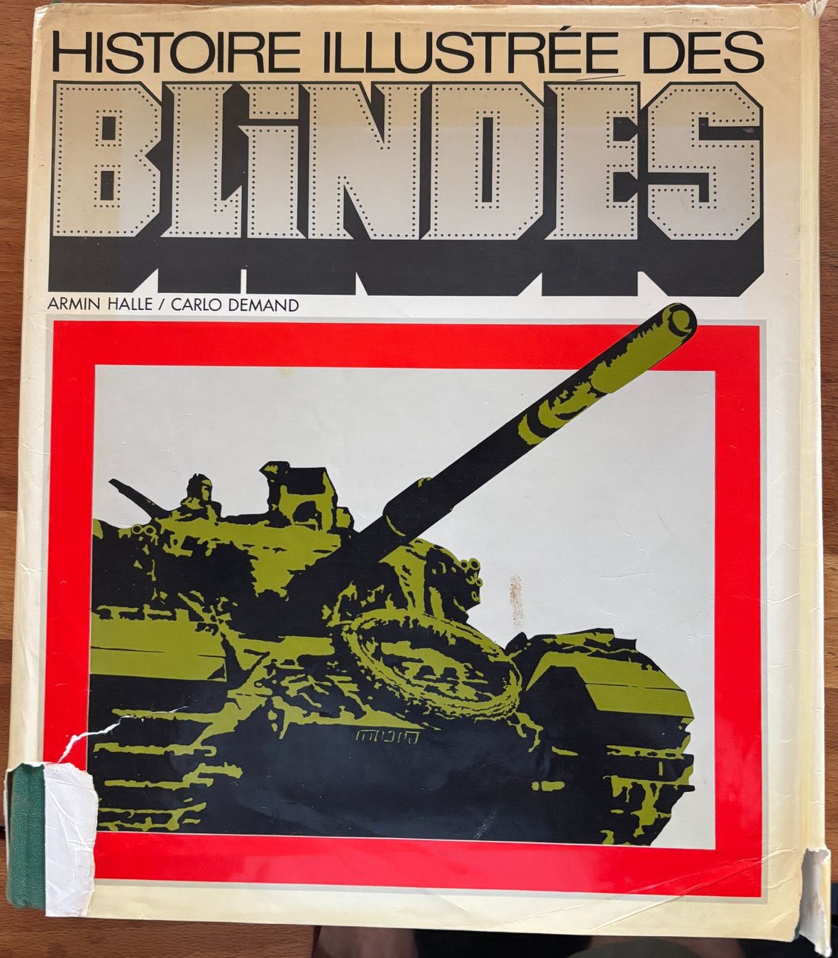Bücher: Histoire Illustrée Des Blindés – Gebraucht aus Lamboing von emi_l6xc