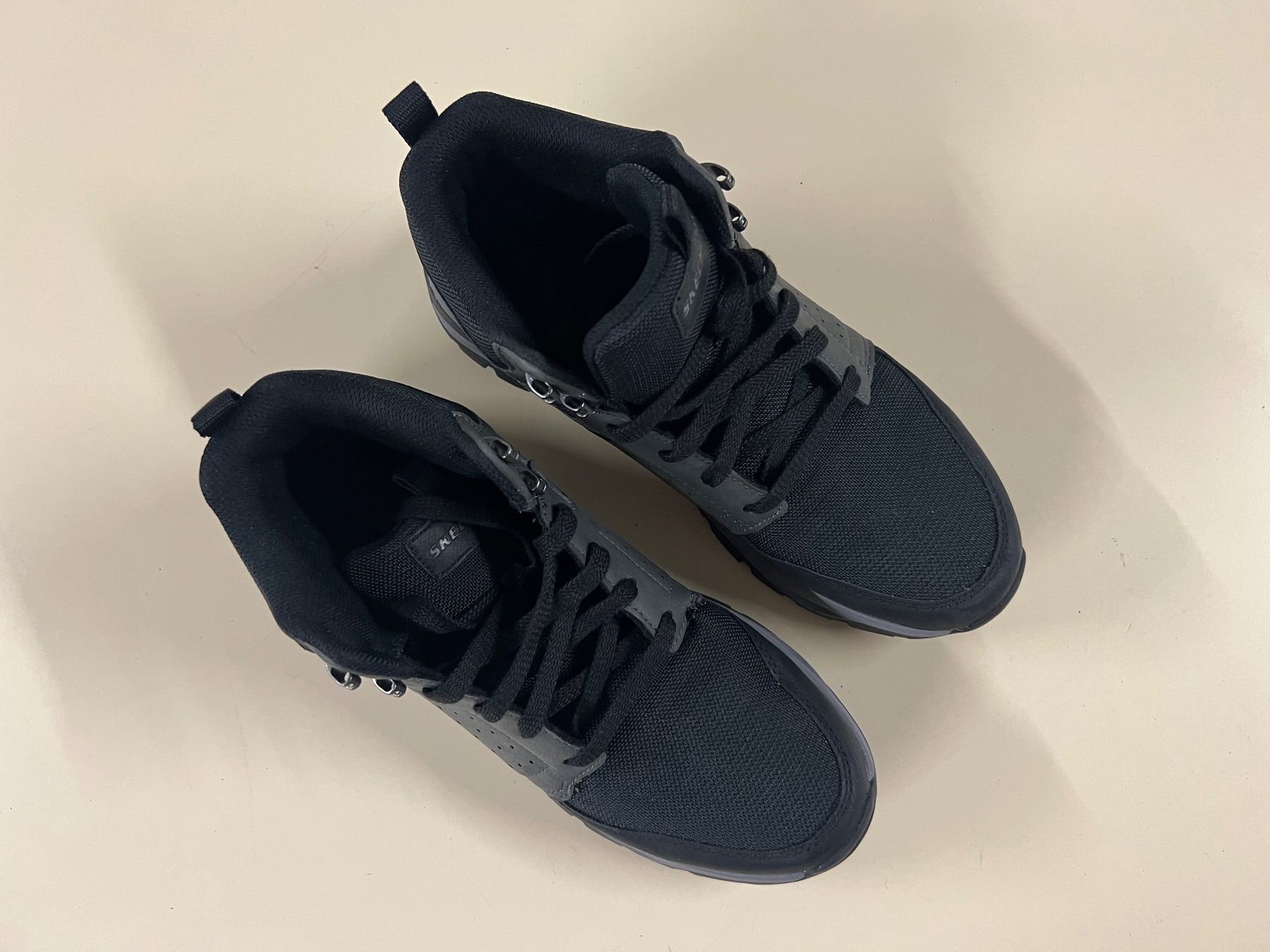 Skechers Scarpe da uomo: Skechers All-Terrain Wanderschuhe – Nuovo (secondo la descrizione) da Biel/Bienne venduto da HB13 1