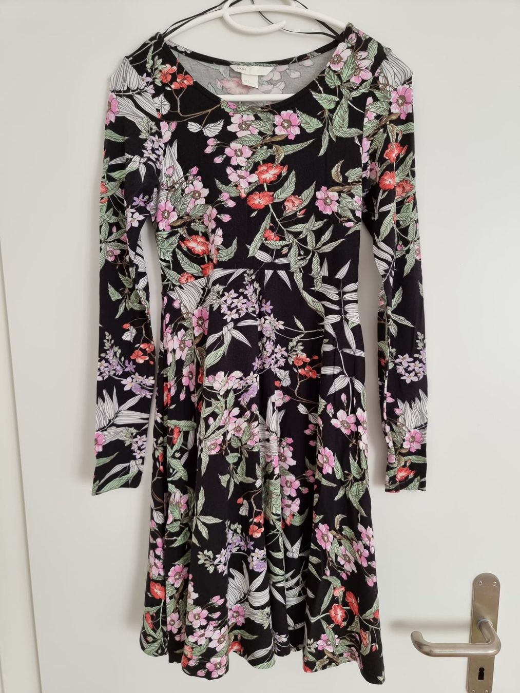 Kleider: Kleid H&M Mama, Gr. S – Gebraucht aus Oftringen von Tunertune