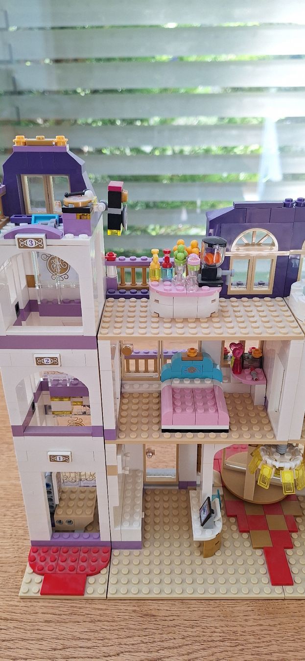 Lego Spielzeuge: Lego Friends Hotel – Gebraucht aus Gränichen von Blt5 2
