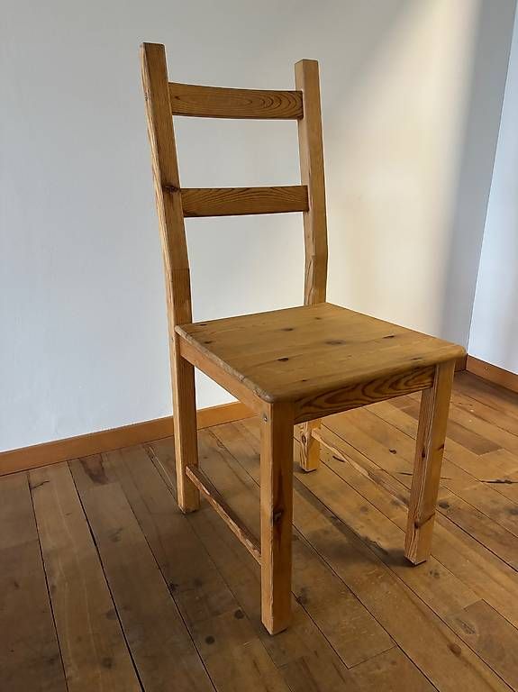 Chaises: 4 Stühle aus Holz – D'occasion à Zürich par LukasGaeh 1