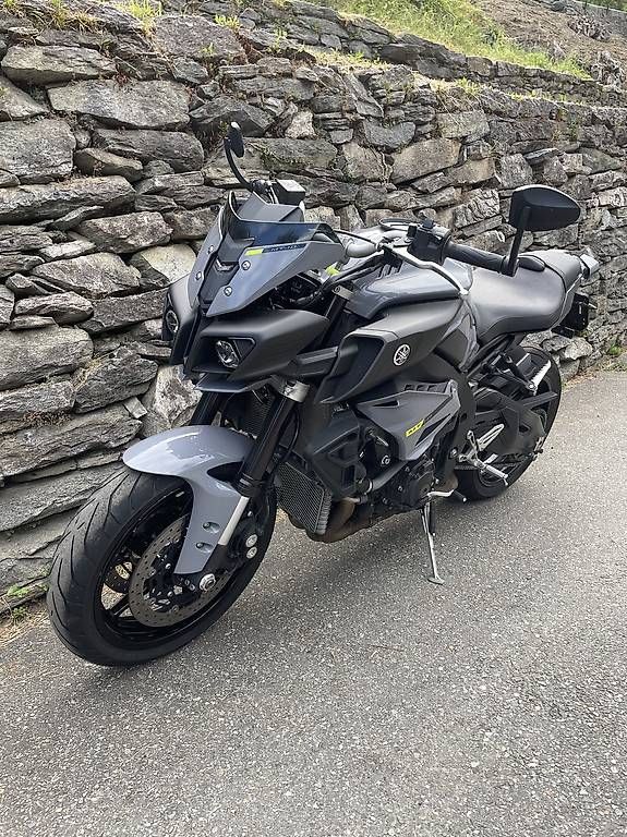 Yamaha Strada: YAMAHA MT-10 – Usato da Auressio venduto da Naddy_95 3
