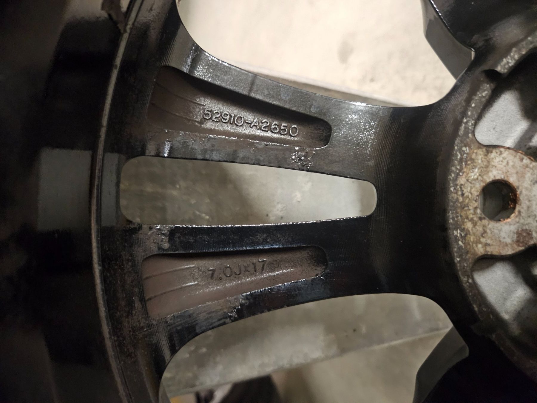 Kia Pneus & Roues: Original Kia 17 Zoll Kompletträder – D'occasion à Studen BE par homawybo 6