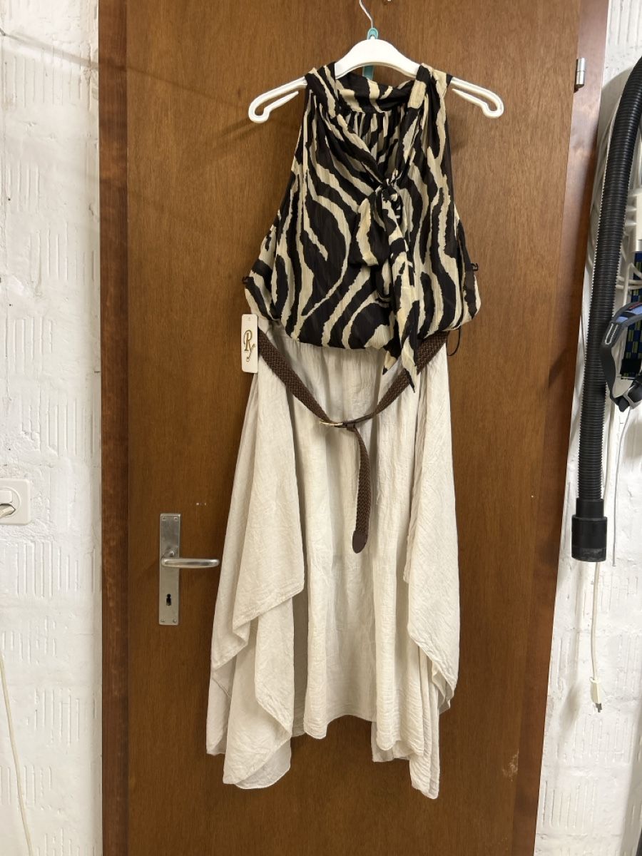 Robes: Luftiges Kleider Paket NEU – Neuf avec emballage d'origine à Umiken par AzizaAmar20 1
