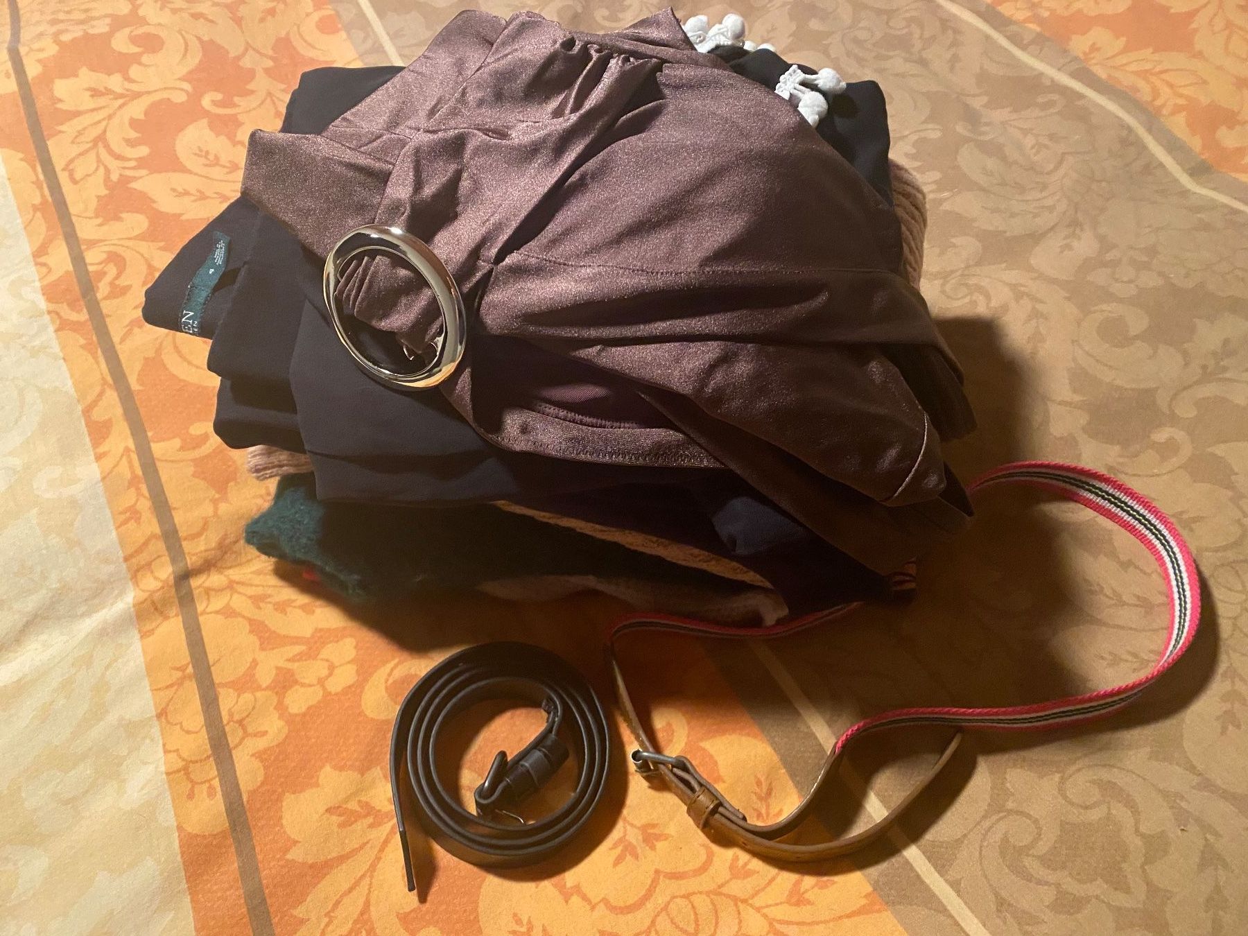 Lotti di vestiti: Kleiderpaket Gr.34-36. – Usato da Bösingen venduto da Trigusik 4