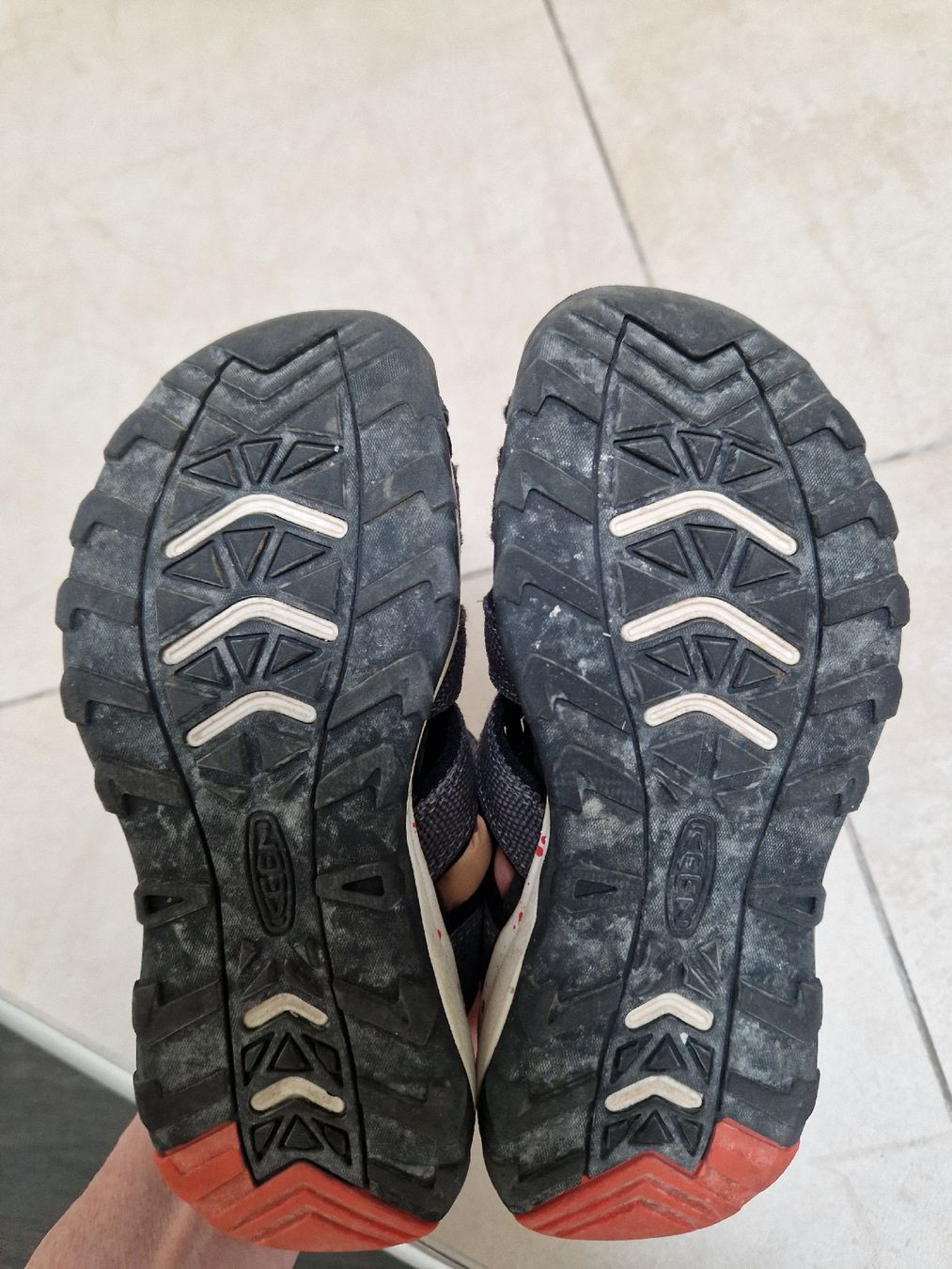 Keen Scarpe da uomo: Keen Wasserschuhe Sandalen Gr. 30 – Usato da Aesch BL venduto da tubby78 1