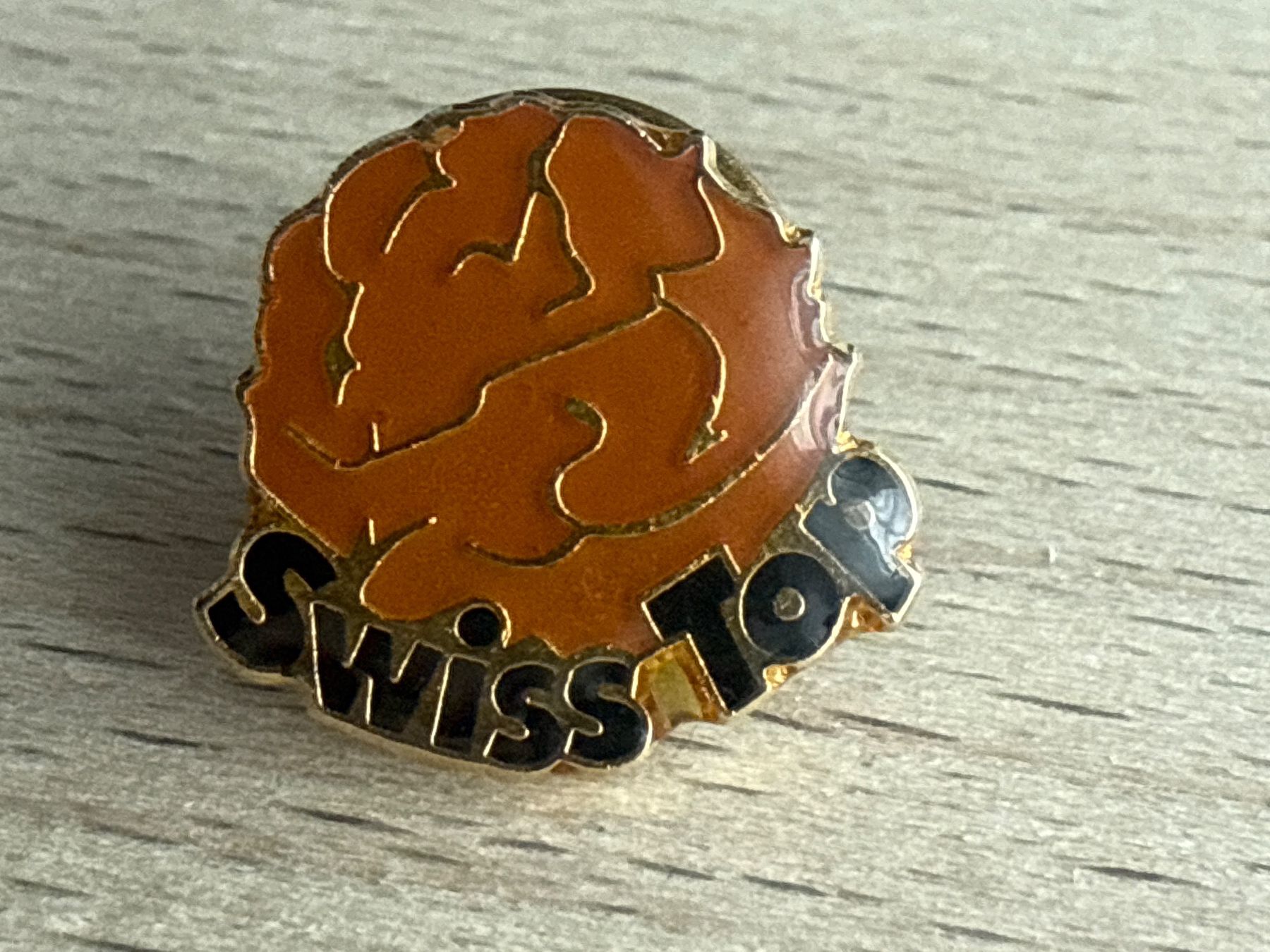 Placchette & Badge: Pin Swiss Top – Usato da Glattbrugg venduto da Schweigmatt