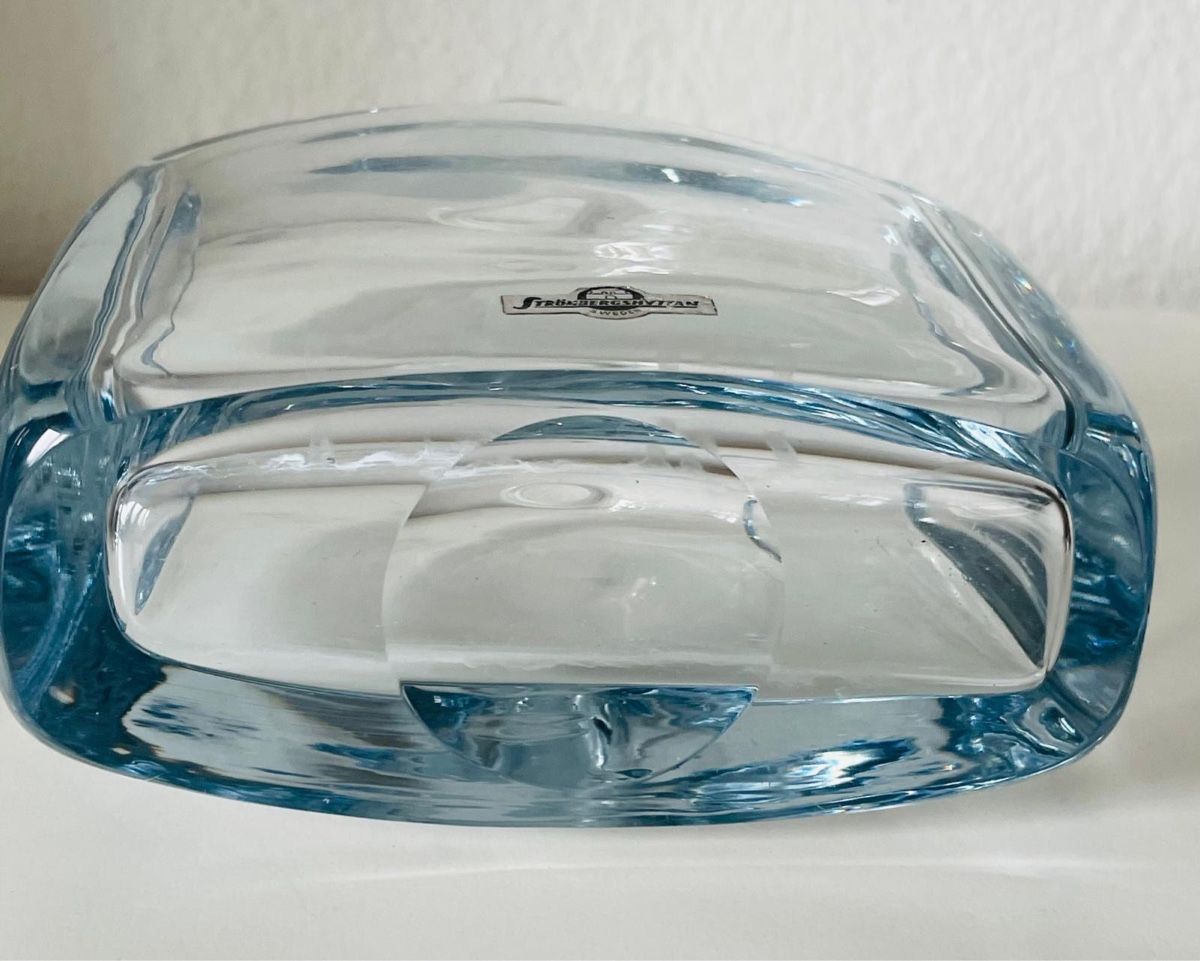 Caraffe: Glas-Karaffe Strömbergshyttan Eisblau | Vintage Schweden – Usato da Zürich venduto da Calaminta 3