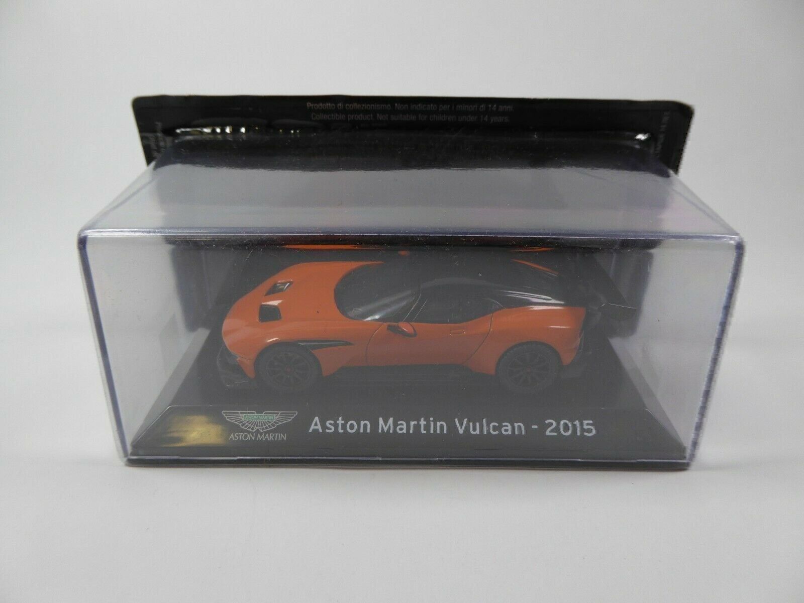 Aston Martin Modellini d'auto: Aston Martin Vulkan seit 2015 orange / schwarz      1:43 – Nuovo e nell'imballaggio originale da Gerlafingen venduto da espero88 7