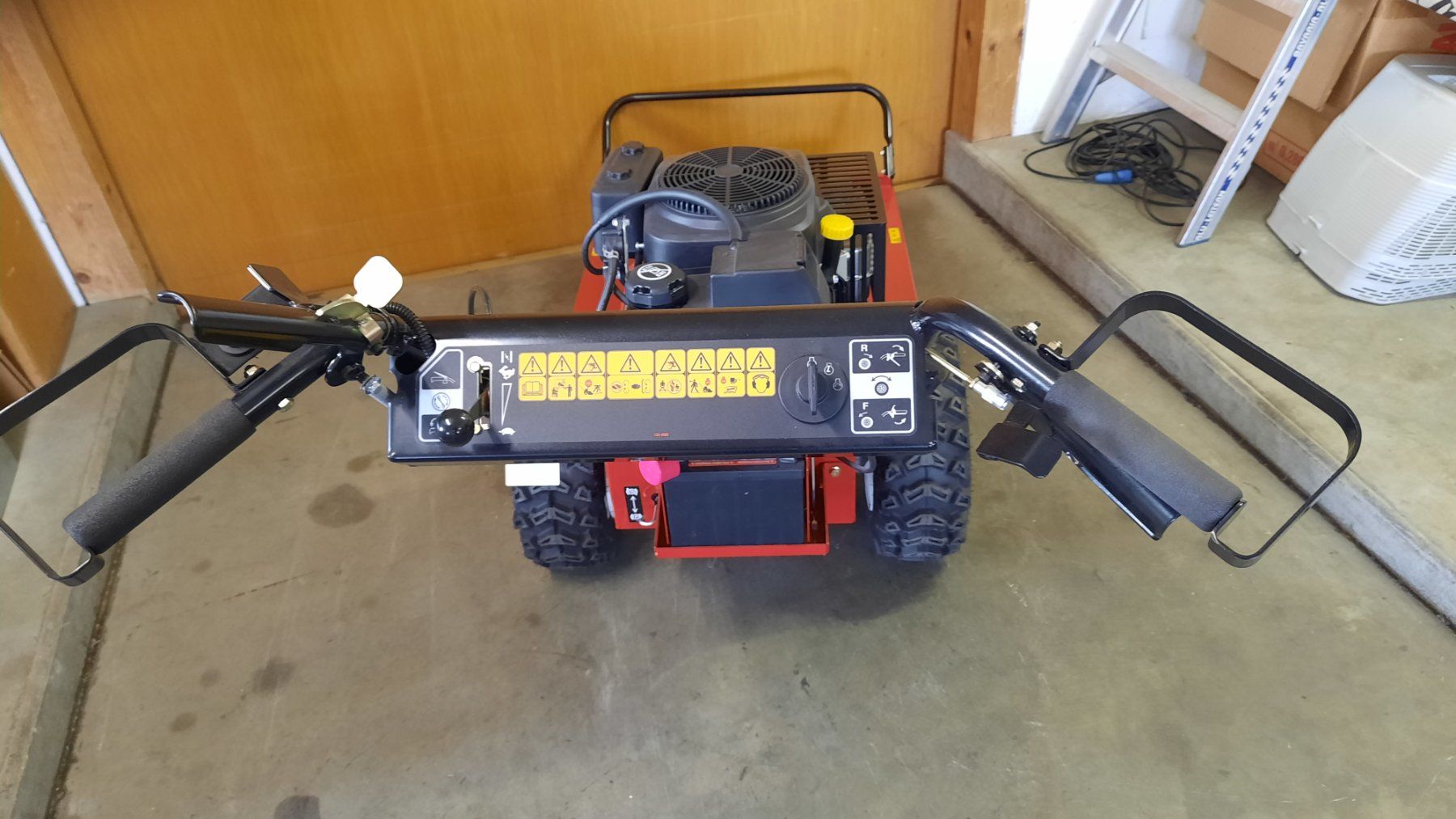 Toro Tutte le macchine: Gebüsch Mäher TORO BRC 28 – Usato da Luzern venduto da F.BuchserAG 4