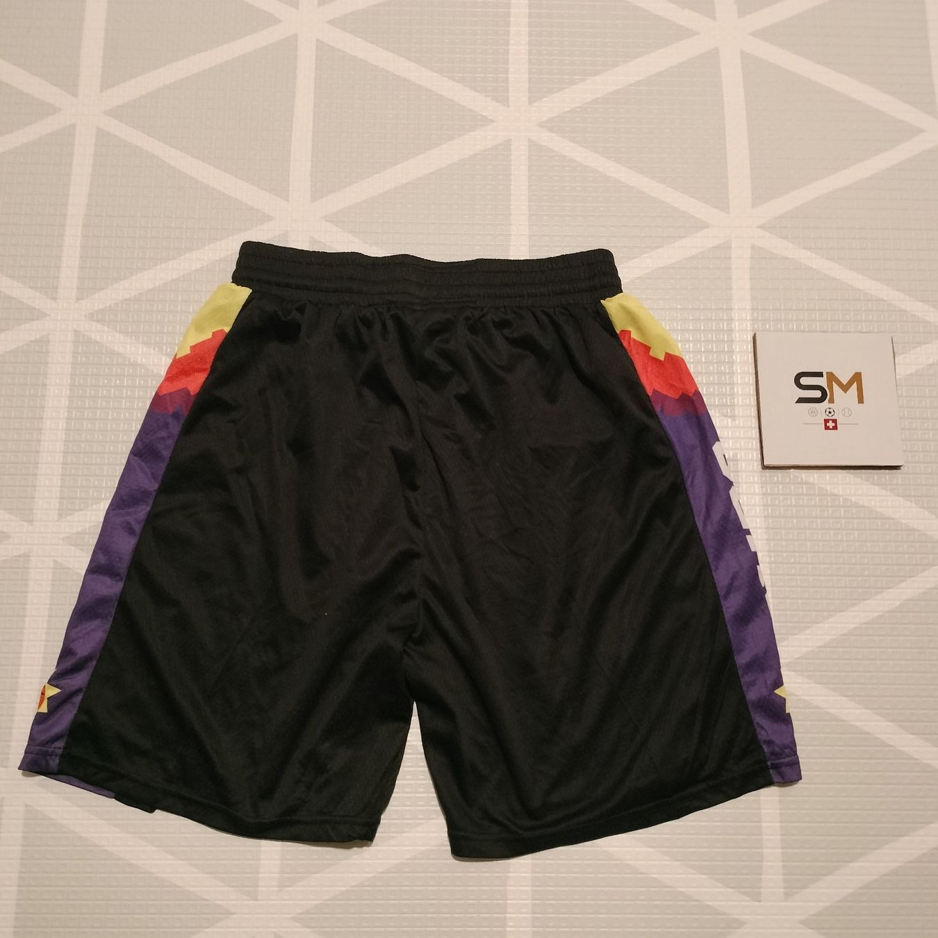 Nike Pantaloni: Phoenix Suns NBA Shorts Fan Version Gr. 48 – Usato da Bern venduto da SportsMemos 1