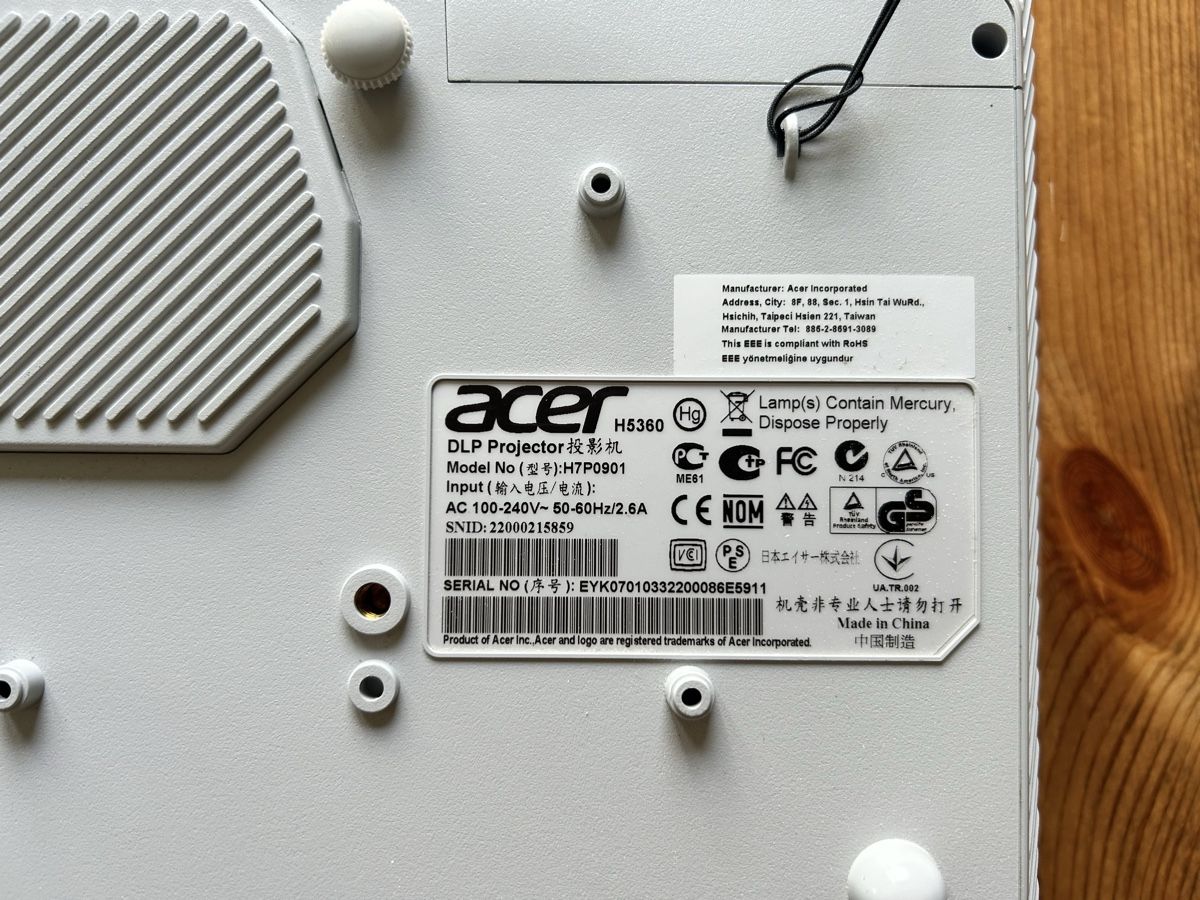 Acer Proiettori: Beamer Acer H5360 – Usato da Lausanne venduto da naranjo 3