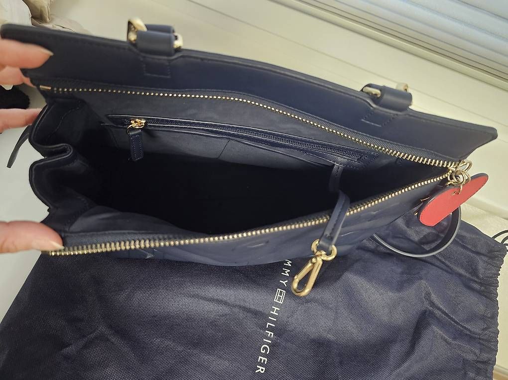 Borse da donna: Tommy Hilfiger Leder Handtasche – Usato da Möhlin venduto da luc_hlv7 2