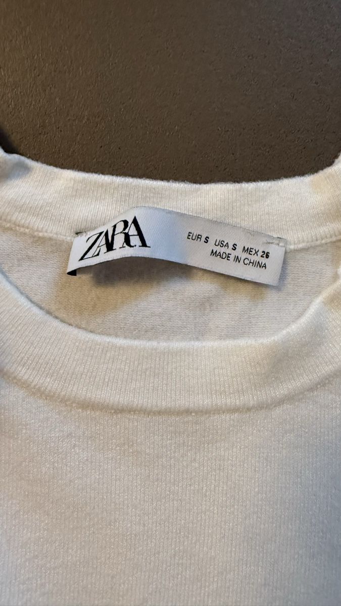 Zara Top: Zara Top weiss Gr. S – Usato da Zürich venduto da car_9vrr 2