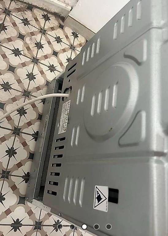 Herde: Cuisinière + Four intégré Electrolux – Gebraucht aus Les Cullayes von sch_h6rk 3
