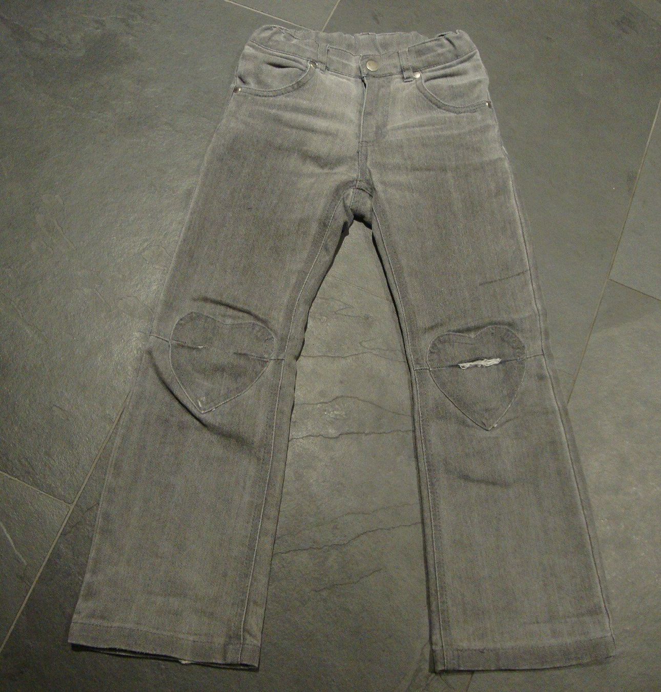 Pantaloni: ++ Jeans / Hose in grau ++ Gr. 116 ++ – Usato da Chur venduto da aladin_04