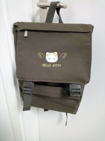Hello Kitty Rucksack, Olivgrün, Top Zustand!