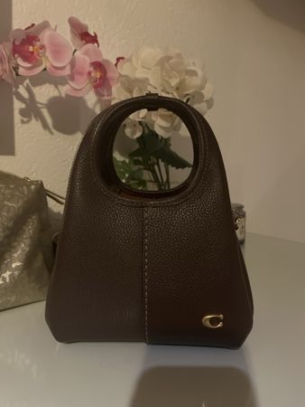 Handtasche Coach Leder braun mit Kette. Neu!!
