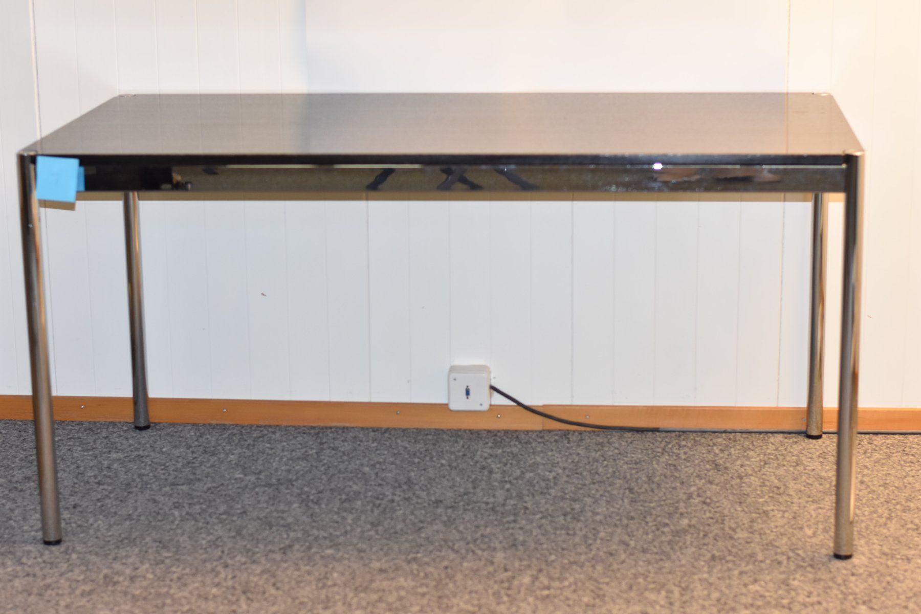 USM Scrivanie: Bürotisch USM Haller – Usato da Burgdorf venduto da Heks.Kick.Burgdorf