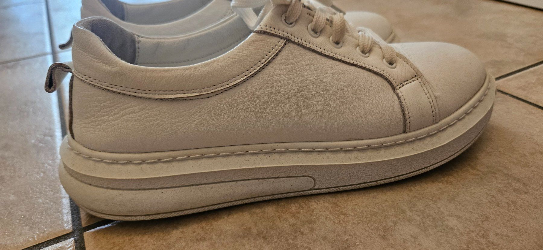 Scarpe da donna: Baskets Alesimo blanches – Usato da Frasses venduto da bip73 2