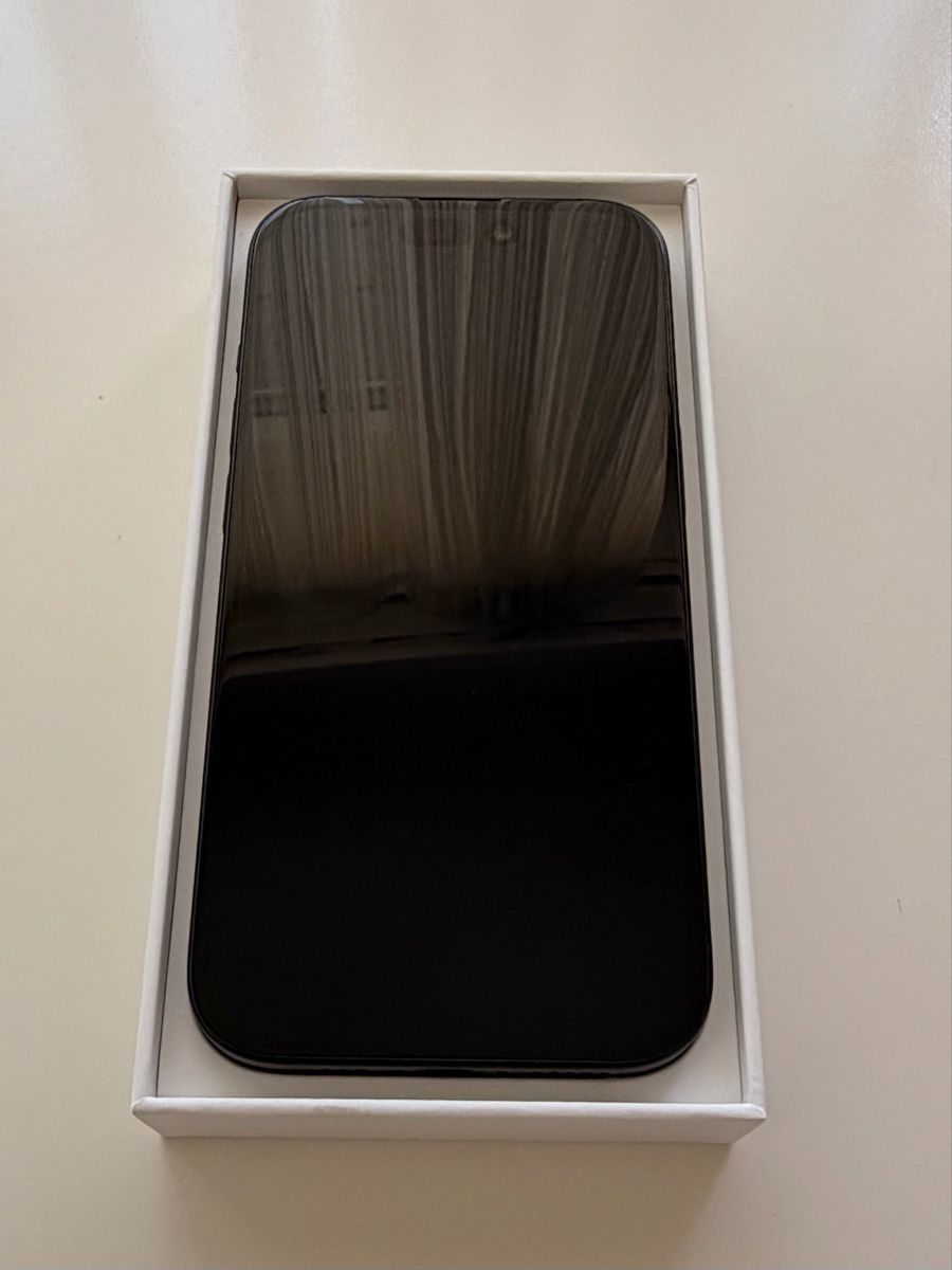 Apple Telefoni cellulari / Smartphones: iPhone 15 Black 128 GB / OVP / Original Ladekabel – Nuovo (secondo la descrizione) da Frenkendorf venduto da Le_Icemelon 4