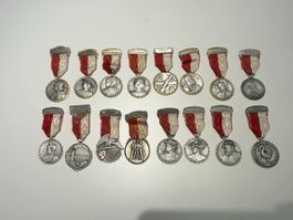 16 Schweizer Schützenmedaillen 1947–1958 | Alte Schützenausz