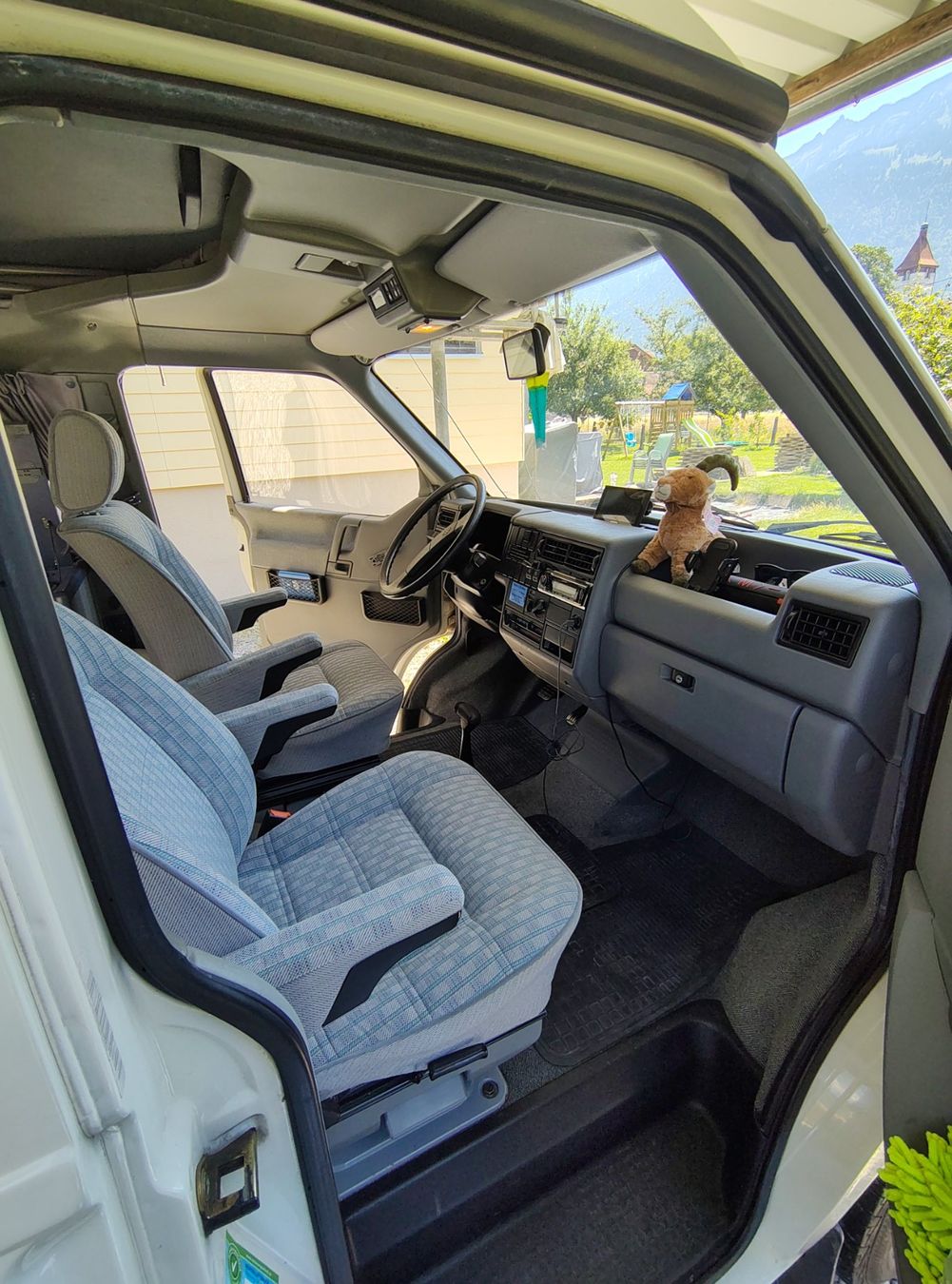 VW Veicoli da campeggio: VW T4 California Old-Timer – Usato da Matten b. Interl venduto da Franklin1289 7