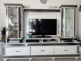 Modernes TV-/Wohnwand Möbel mit Vitrinen in Weiss