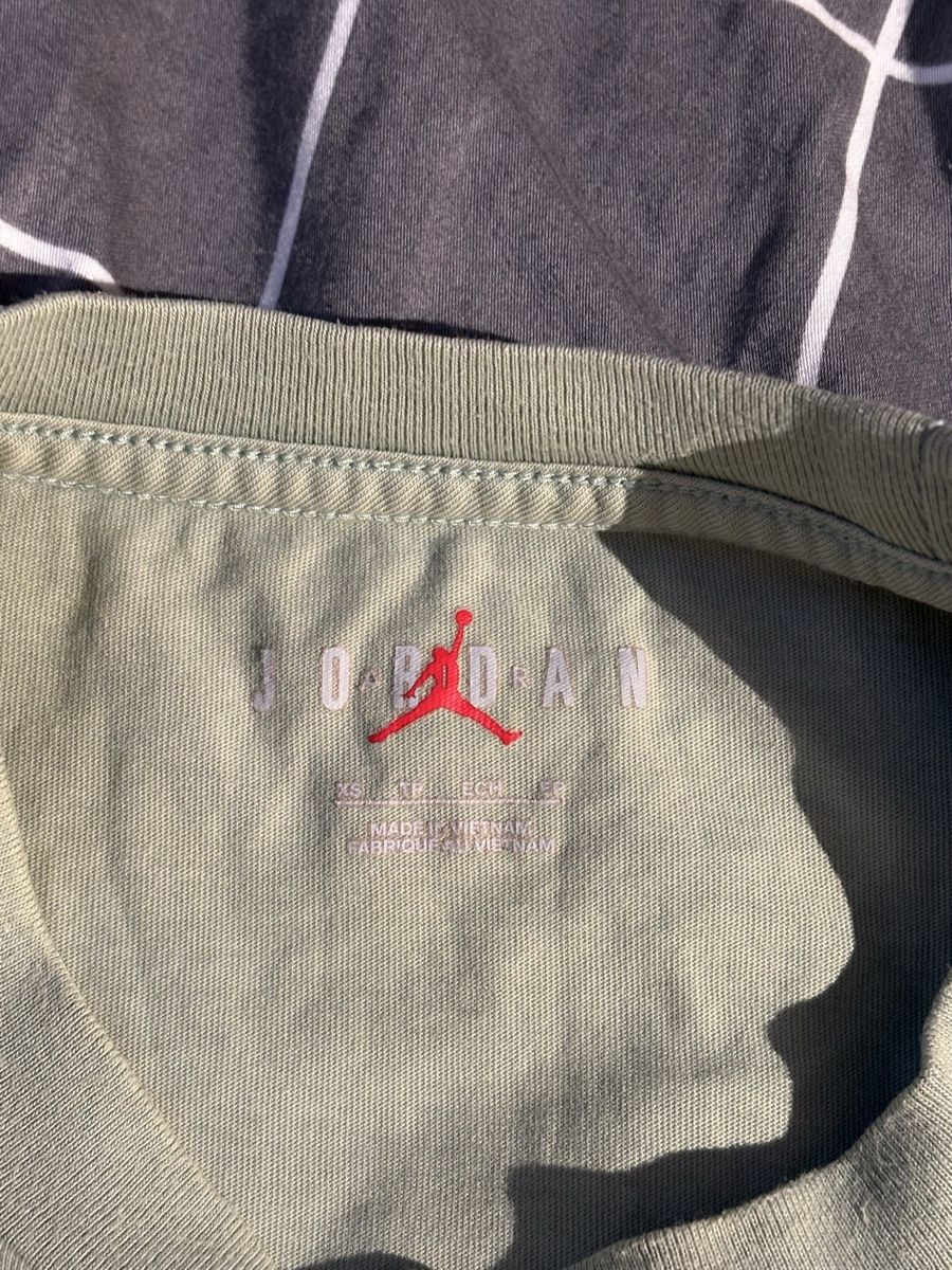 Jordan T-shirt: Jordan T-Shirt – Usato da Schüpfen venduto da ani_gj8r 2