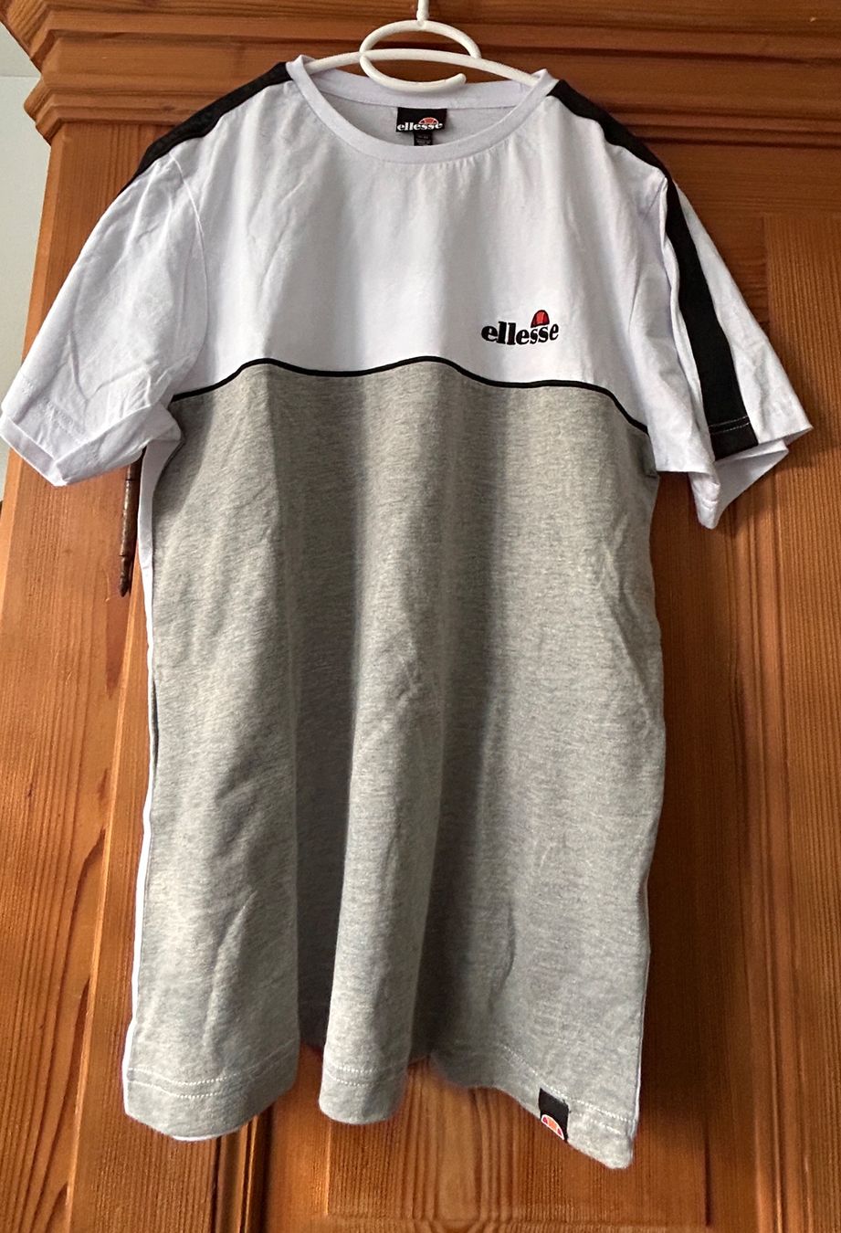 Ellesse T-shirts: Neue Tshirt Ellesse – Neuf (Voir description) à Freienbach par mar_rvc6