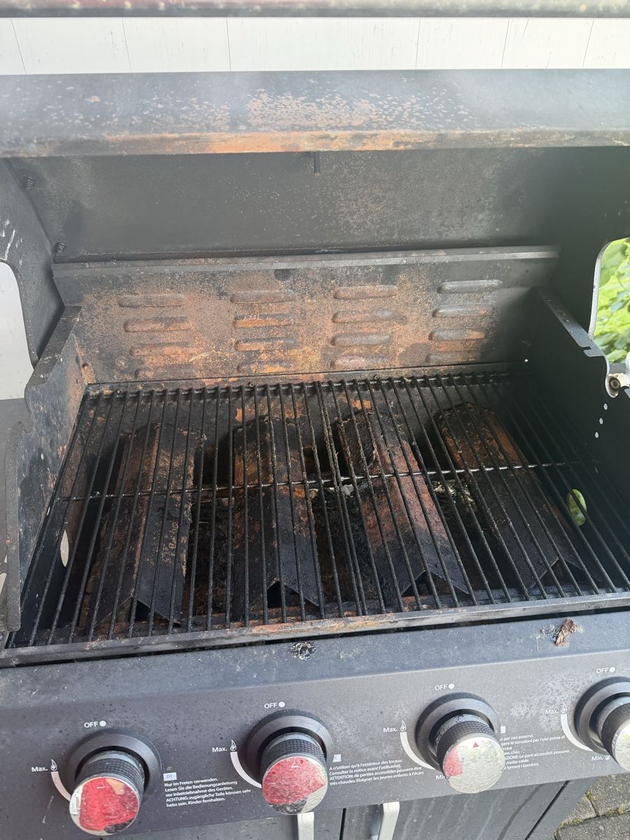 Griglie: Sommer-Schnäppchen: Gasgrill mit 4 Brenner - gebraucht – Usato da Kefikon TG venduto da jel_72fp 2