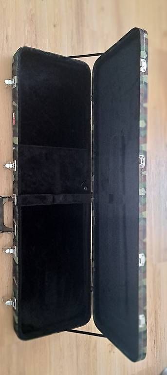 Strumenti musicali: Gator e-guitar / e-bass Hard Case – Nuovo (secondo la descrizione) da Unterseen venduto da P4R 3