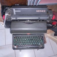 SCHREIBMASCHINE HERMES