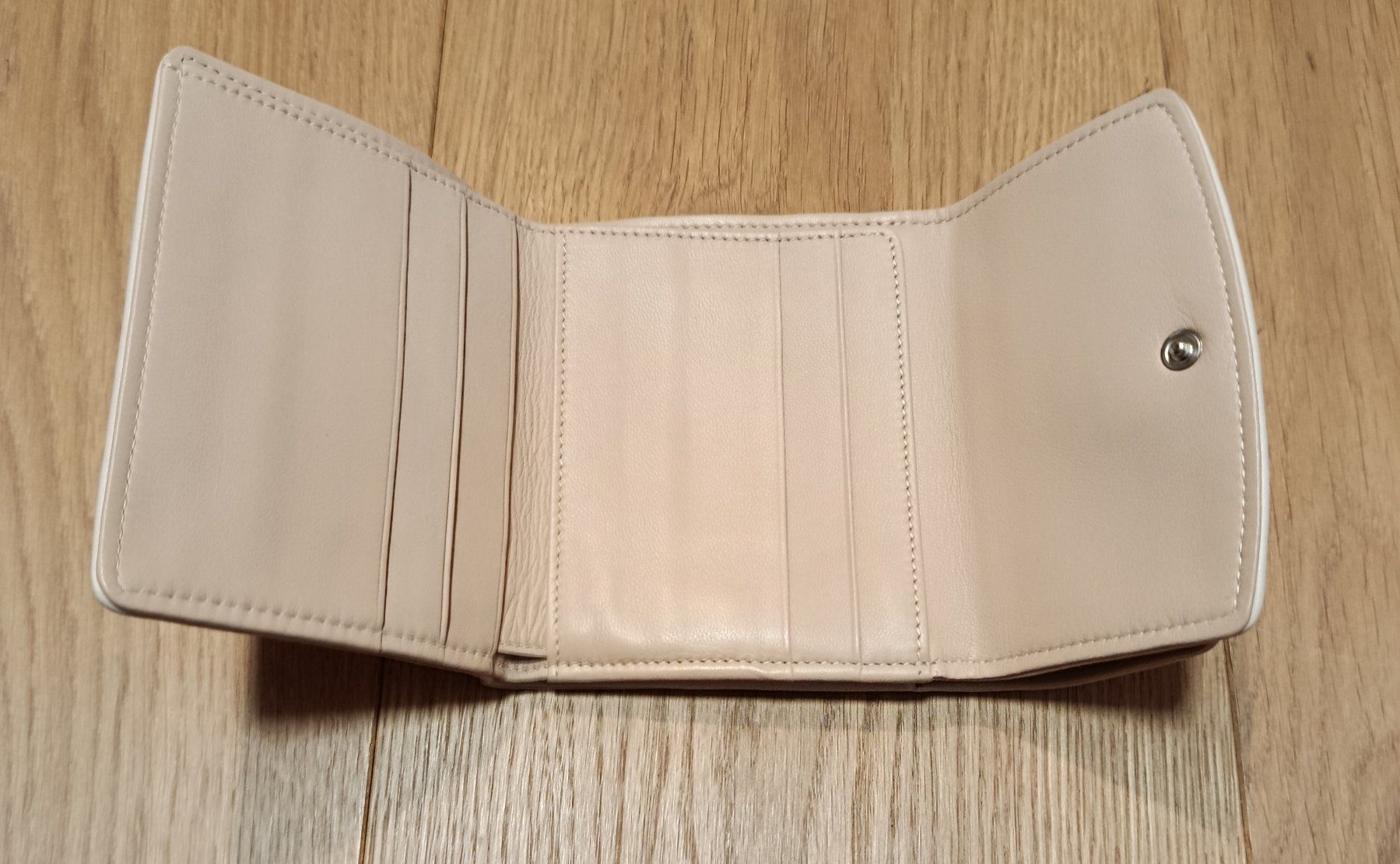 Loewe Portemonnaie: Loewe Geldbörse – Gebraucht aus Unterägeri von rockundco 2