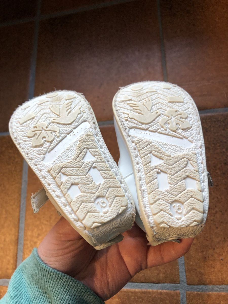 Scarpe per ragazze: Süsse Lederschuhe Grösse 18 – Usato da Zermatt venduto da mar_f9v6 2