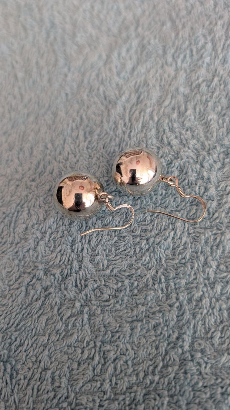 Ohrringe & -stecker: Silberohrringe Kugeln, neu – Gebraucht aus Zürich von LB7 1