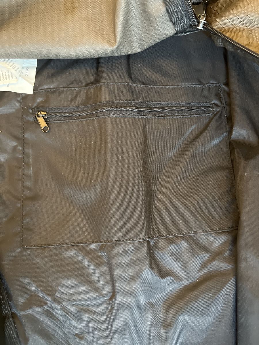 Decathlon Zaini: Sac à dos Quechua Forclaz 50L – Usato da Genève venduto da  5