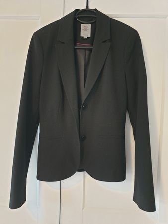 Schwarzer Blazer von S.Oliver, neuwertig, Grösse 36/S