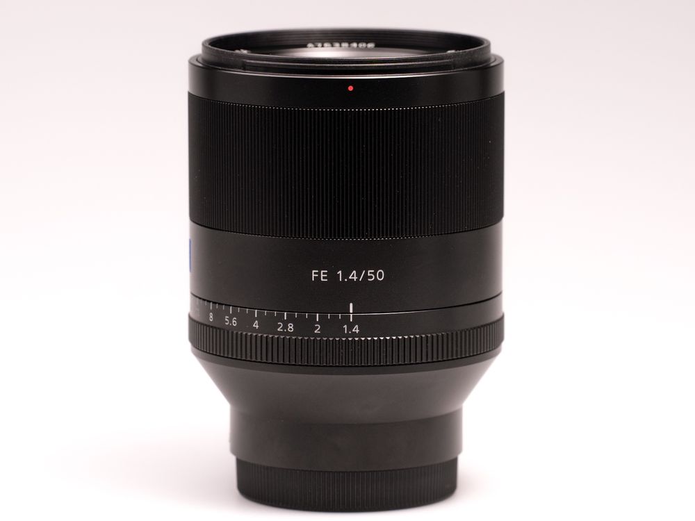 Sony Objectifs: Sony E-Mount FF 50mm Zeiss F1.4 SSM Top Zustand – D'occasion à Wil SG par fotomayer