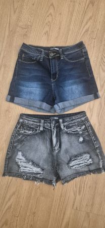 Jeansshorts Damen 2er Pack Fashion Nova Grösse S neuwertig