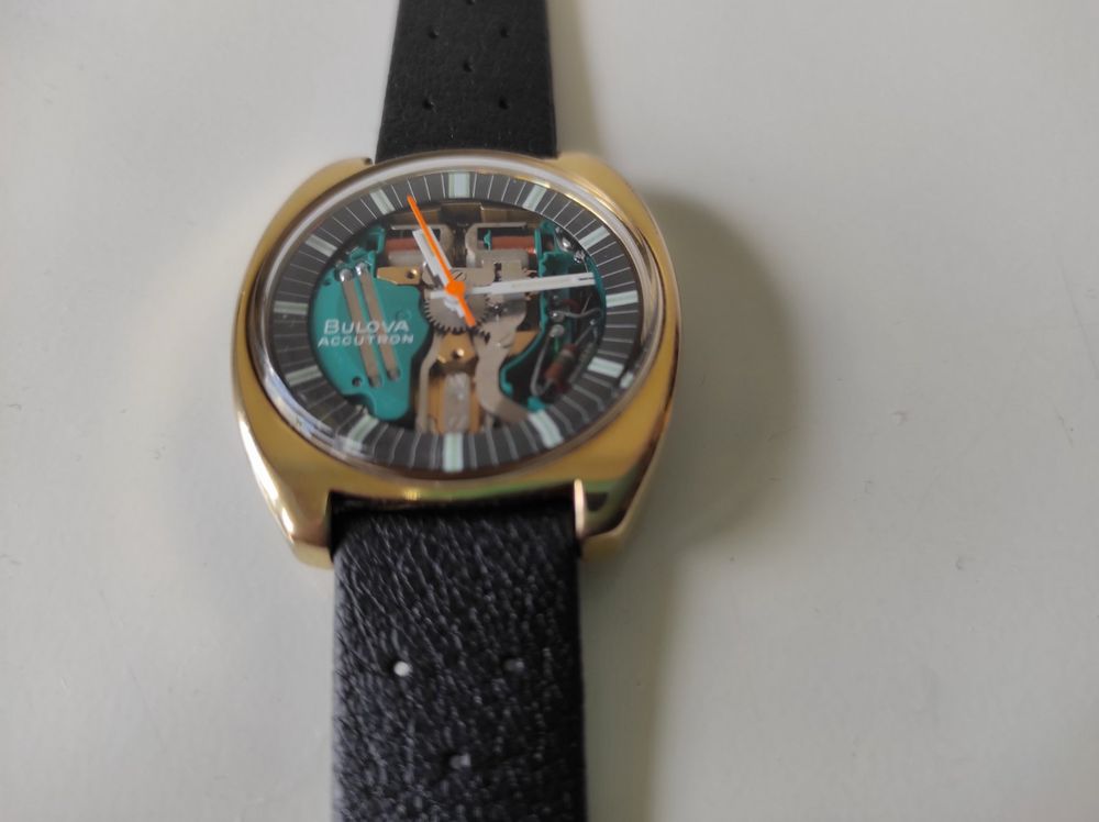 Bulova accutron best sale spaceview kaufen