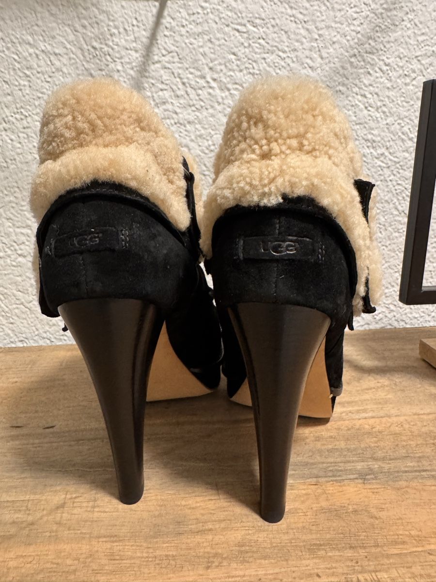 Ugg Scarpe da donna: UGG Winter High heels Schuhe – Nuovo (secondo la descrizione) da Zollikofen venduto da loredana86 3