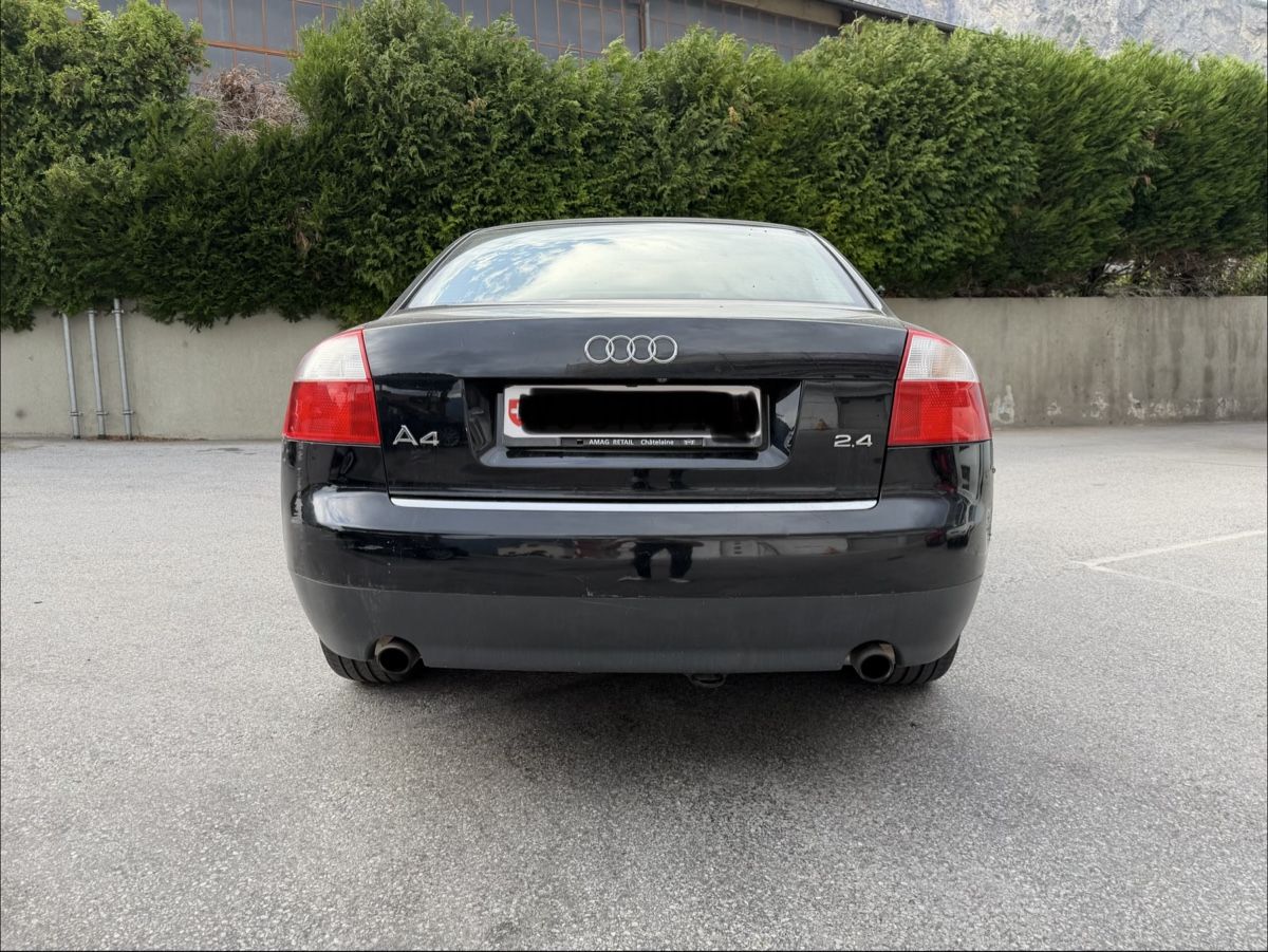 Audi Autos: Audi A4 B6 2.4 V6 – Gebraucht aus Monthey von gla_jw8q 2