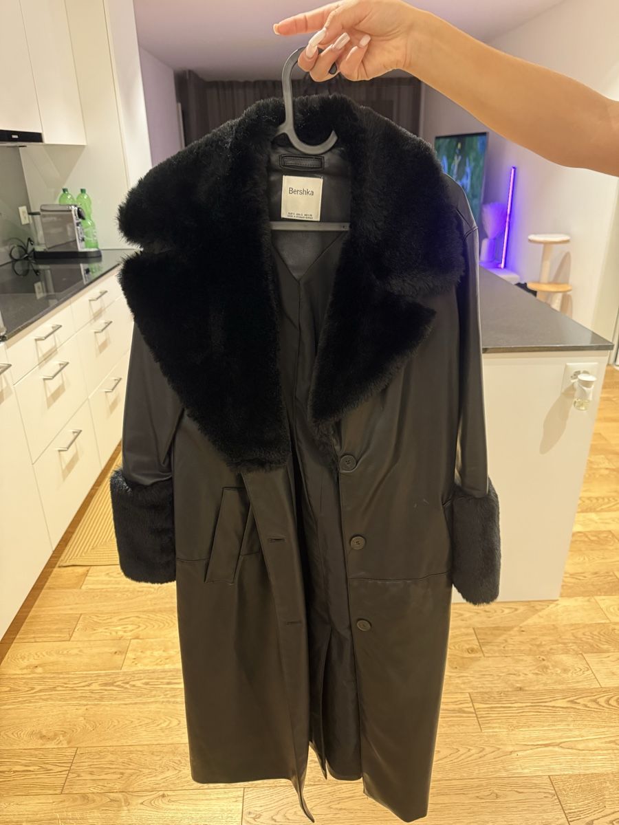 Bershka Giacche: Winter jacket – Usato da Nebikon venduto da Preloved_bykelly