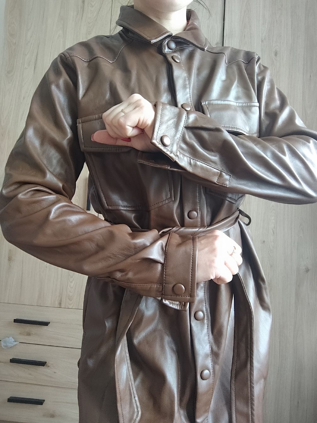 Giacche: Brown Faux Leather Jacket Size 44 – Usato da Mägenwil venduto da VintageGirly 3