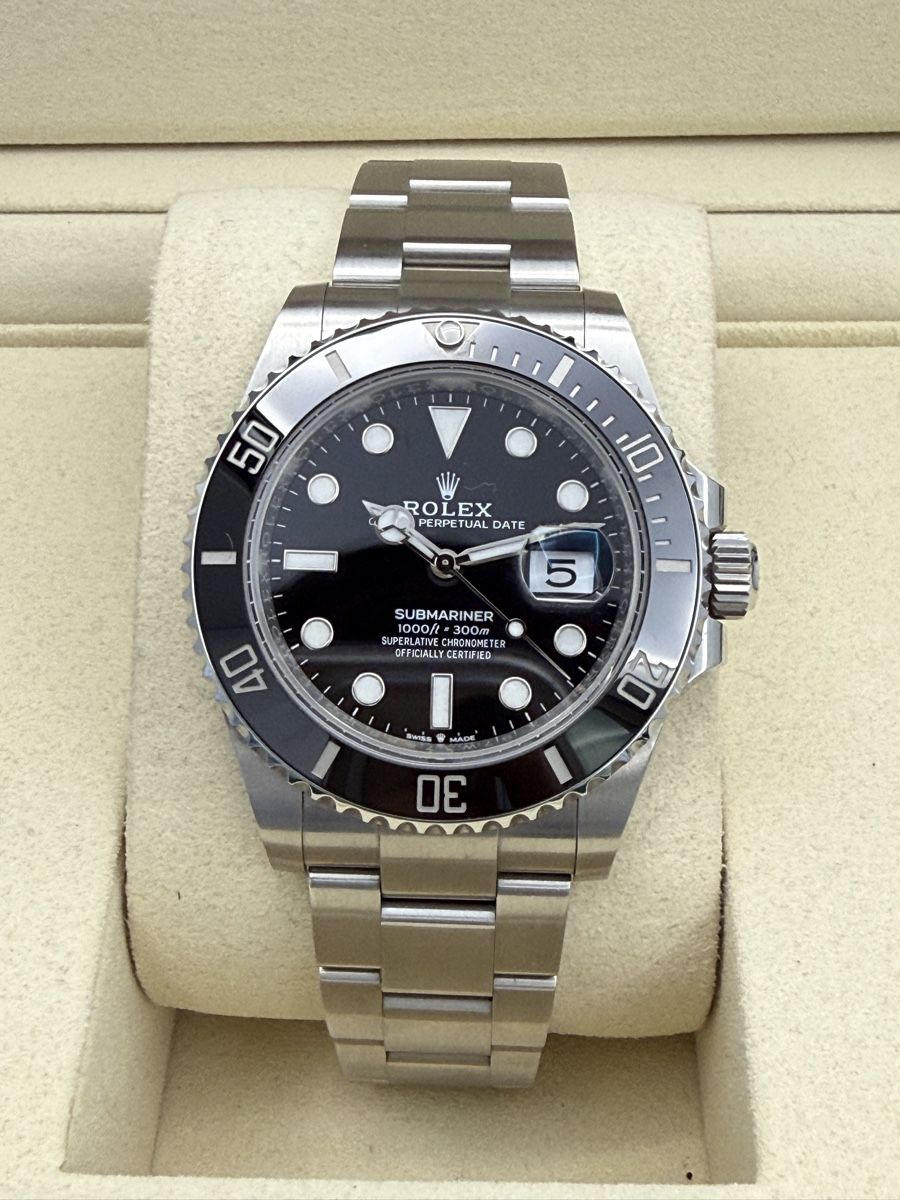 Rolex Orologi: Rolex Submariner 04/2026 Like New Full Set – Nuovo (secondo la descrizione) da Zürich venduto da watchdealer-24 1