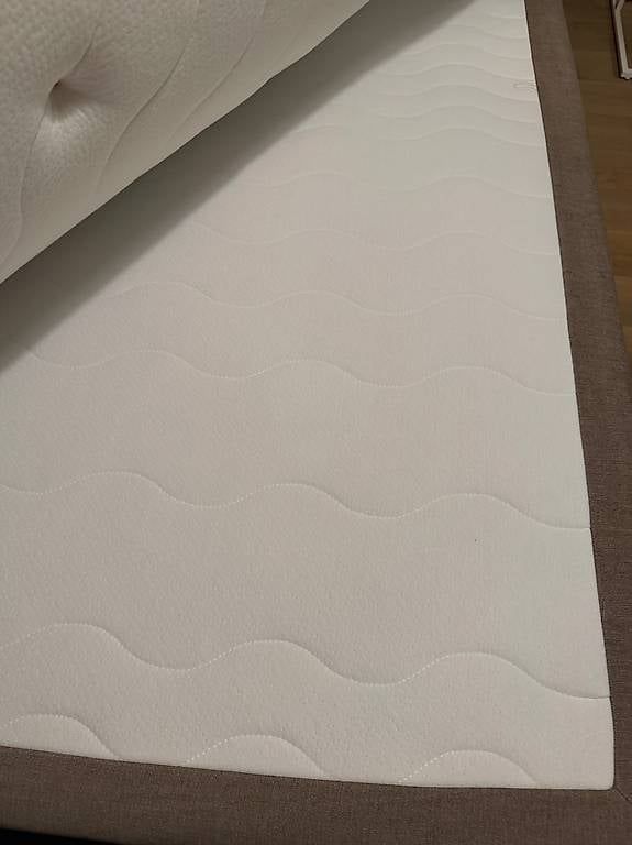 Micasa Lits: Boxspringbett – D'occasion à Nesselnbach par crashelli 2